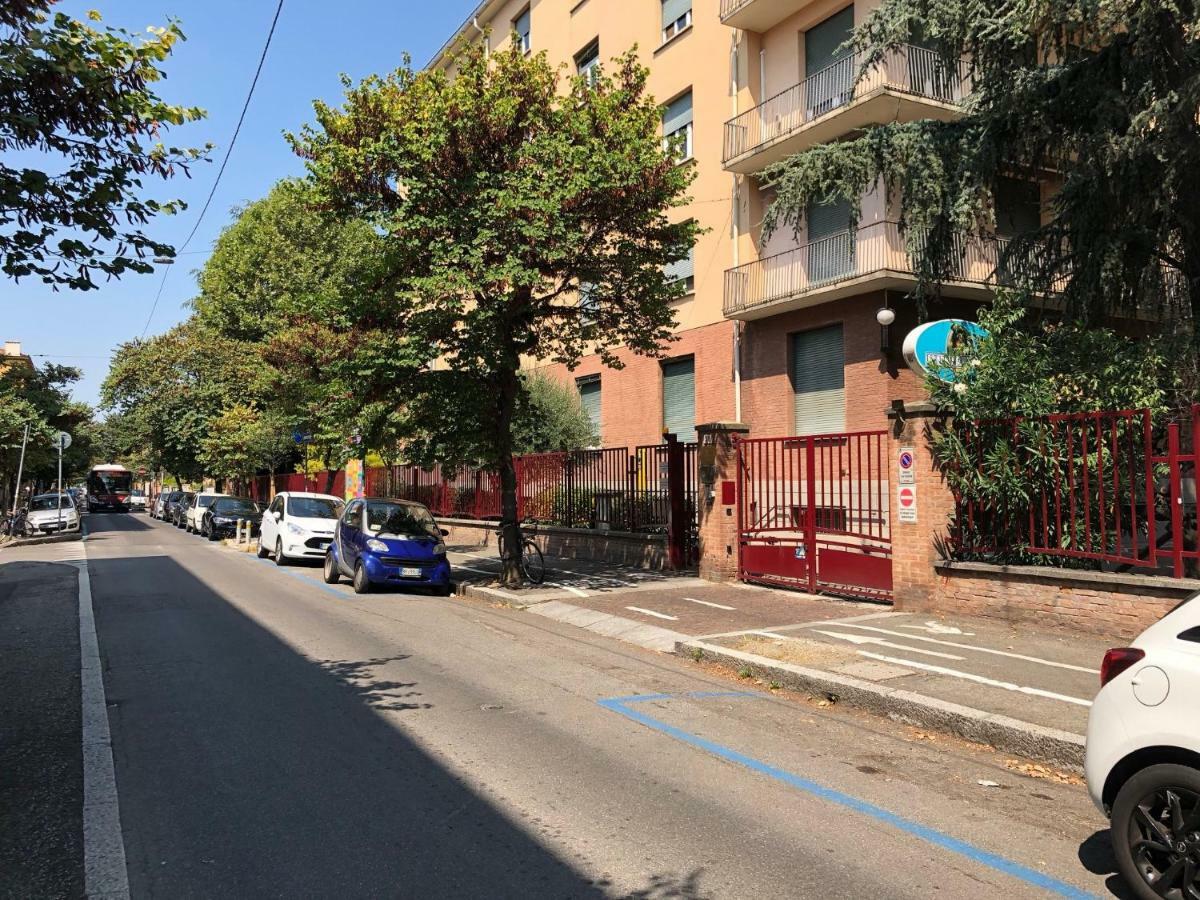 בולוניה Pizzardi39 - The Place Apartments מראה חיצוני תמונה
